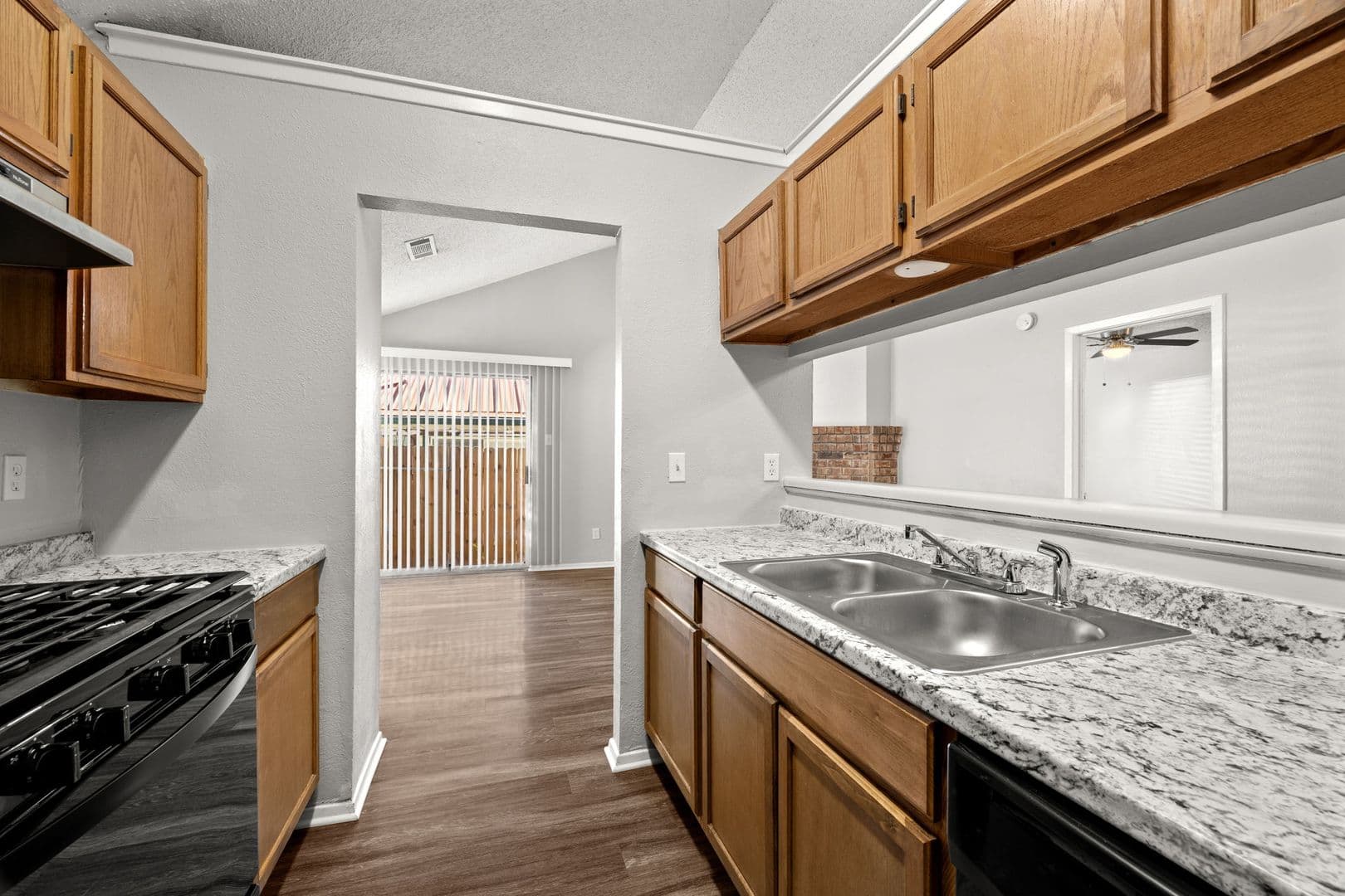 Austin Apartment: 12130 Thompkins Dr