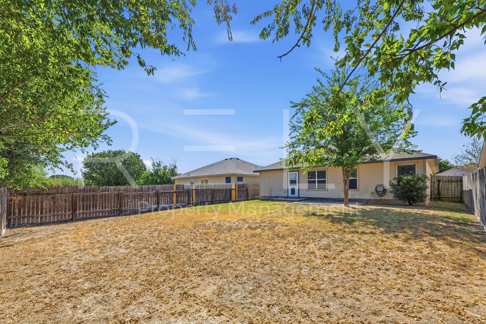 Jarrell House: 241 Moonstone Dr