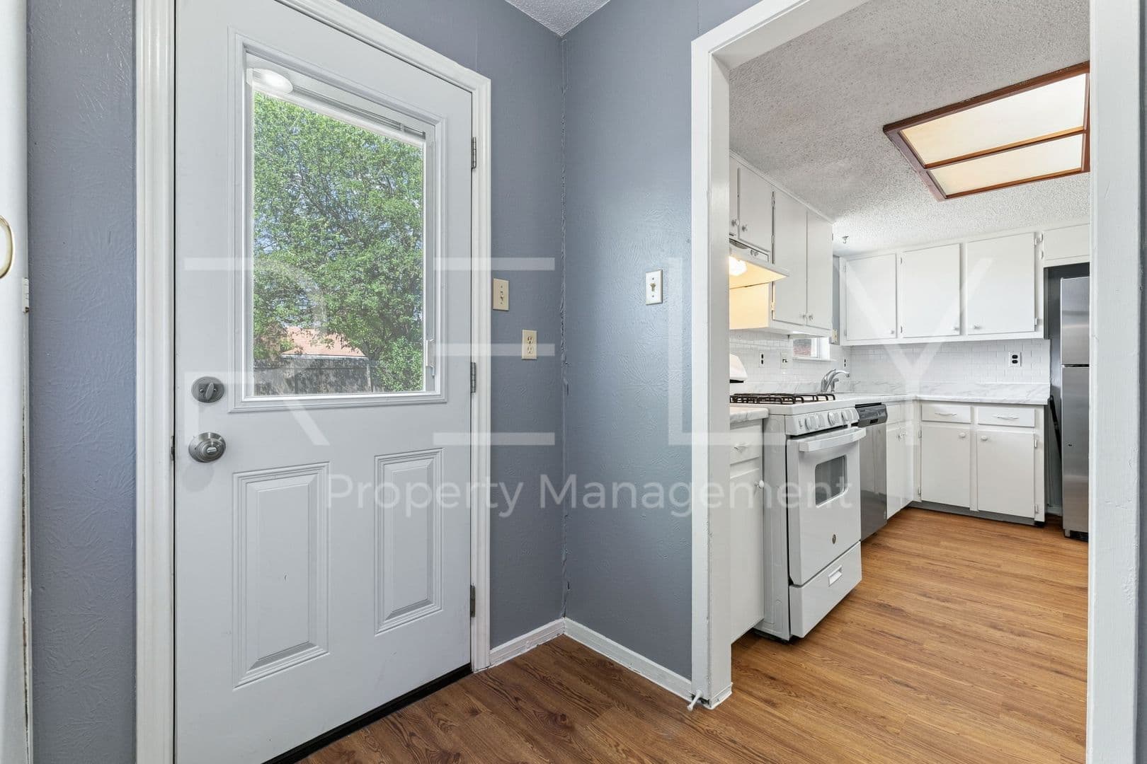 Georgetown Apartment: 409 E Janis Dr