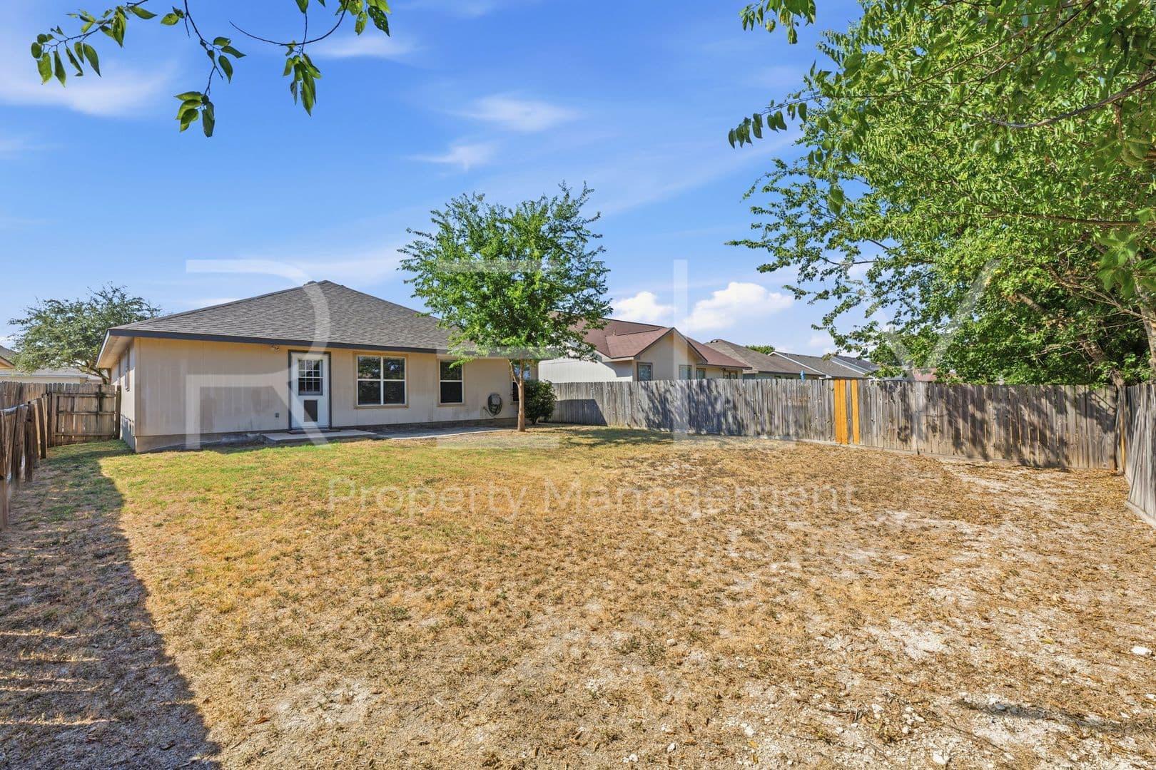 Jarrell House: 241 Moonstone Dr