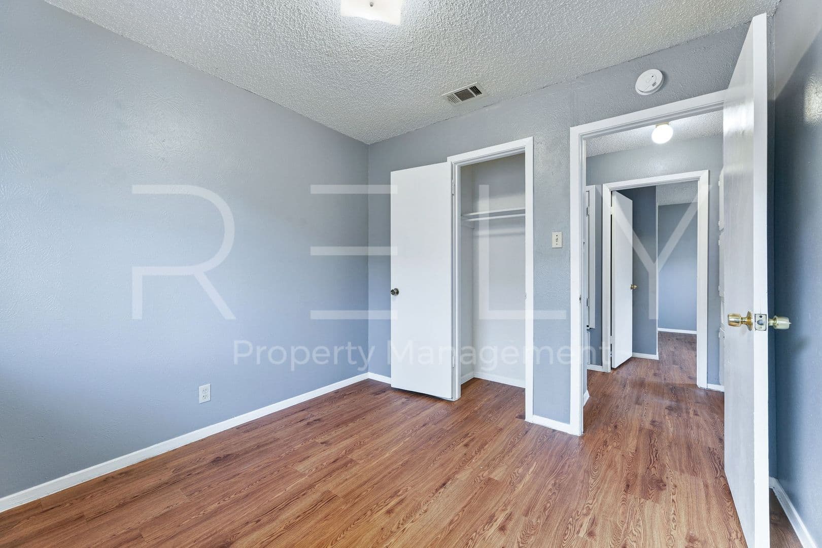 Georgetown Apartment: 409 E Janis Dr