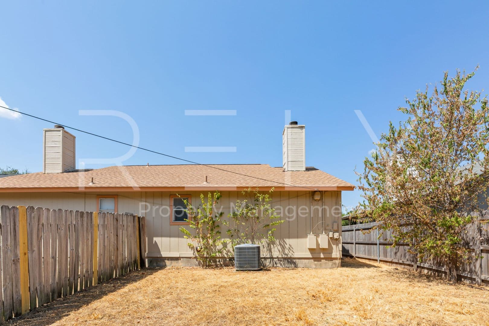 Round Rock House: 409 Greenlawn Blvd