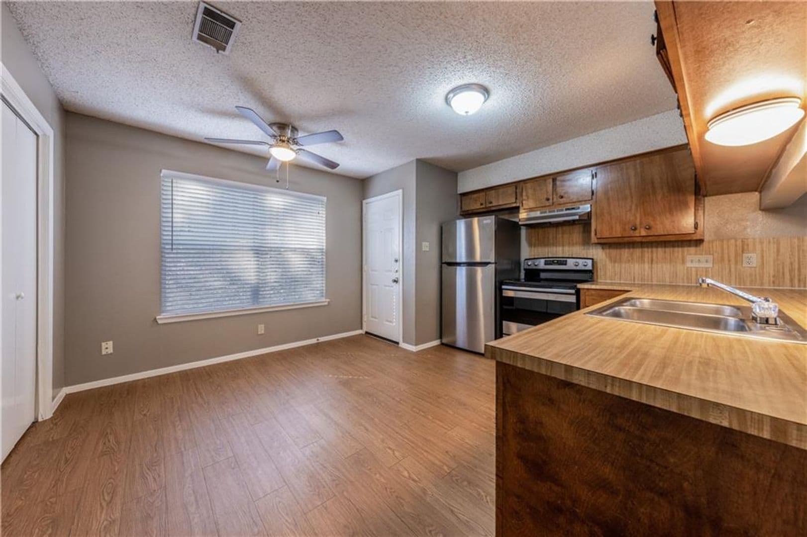 Austin Apartment: 8106 Dunn St