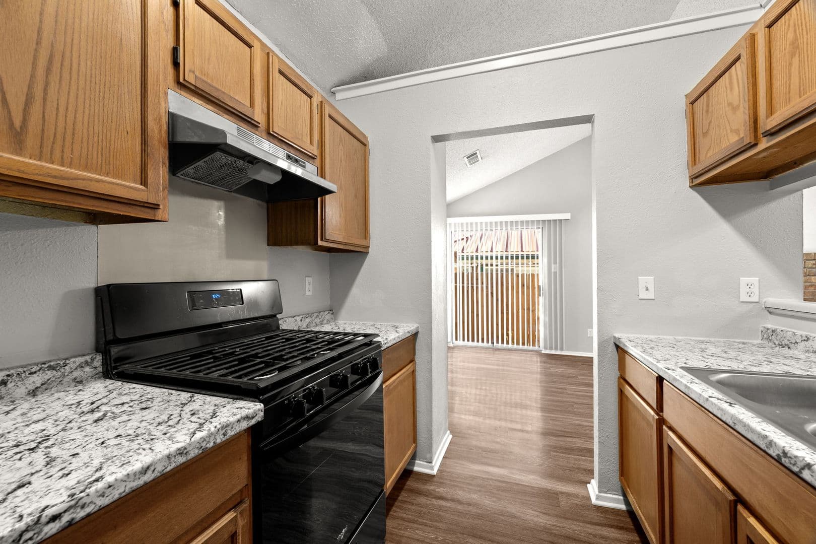 Austin Apartment: 12130 Thompkins Dr