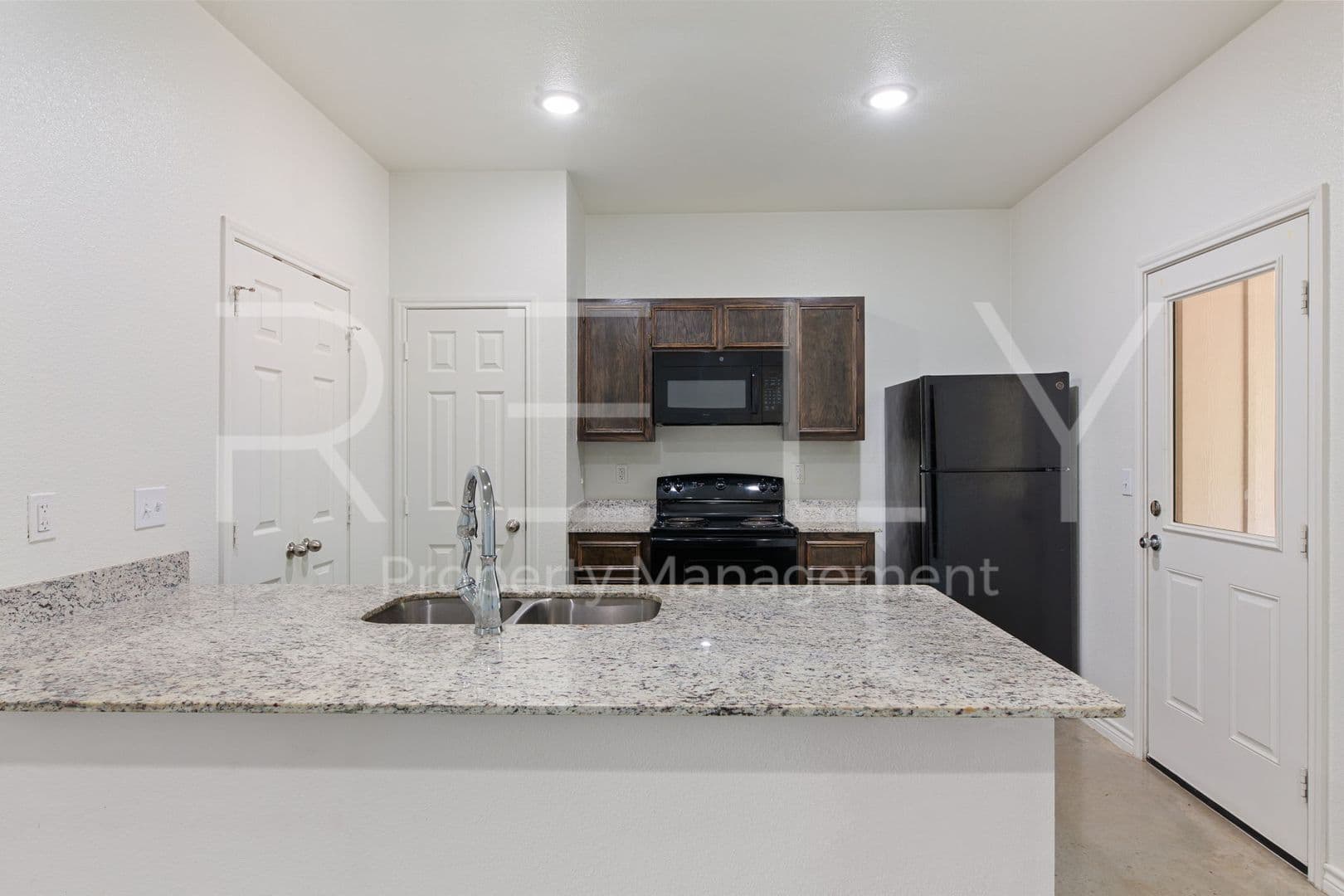 Harker Heights Apartment: 1805 Emma Naylor Ct