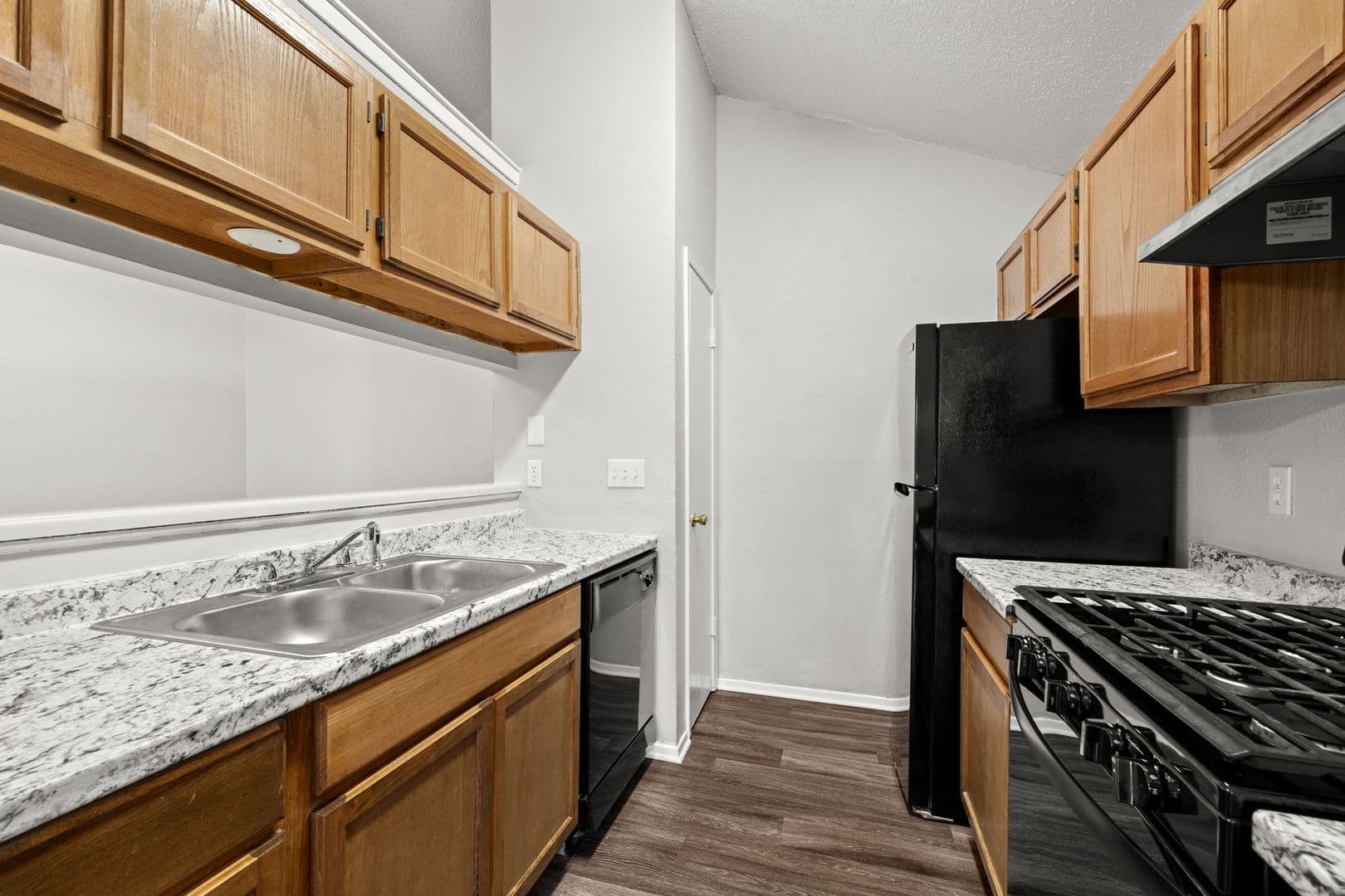 Austin Apartment: 12130 Thompkins Dr