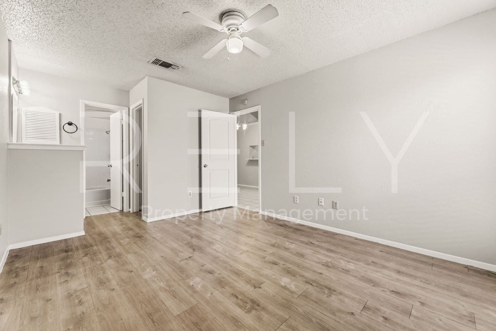 Round Rock House: 409 Greenlawn Blvd