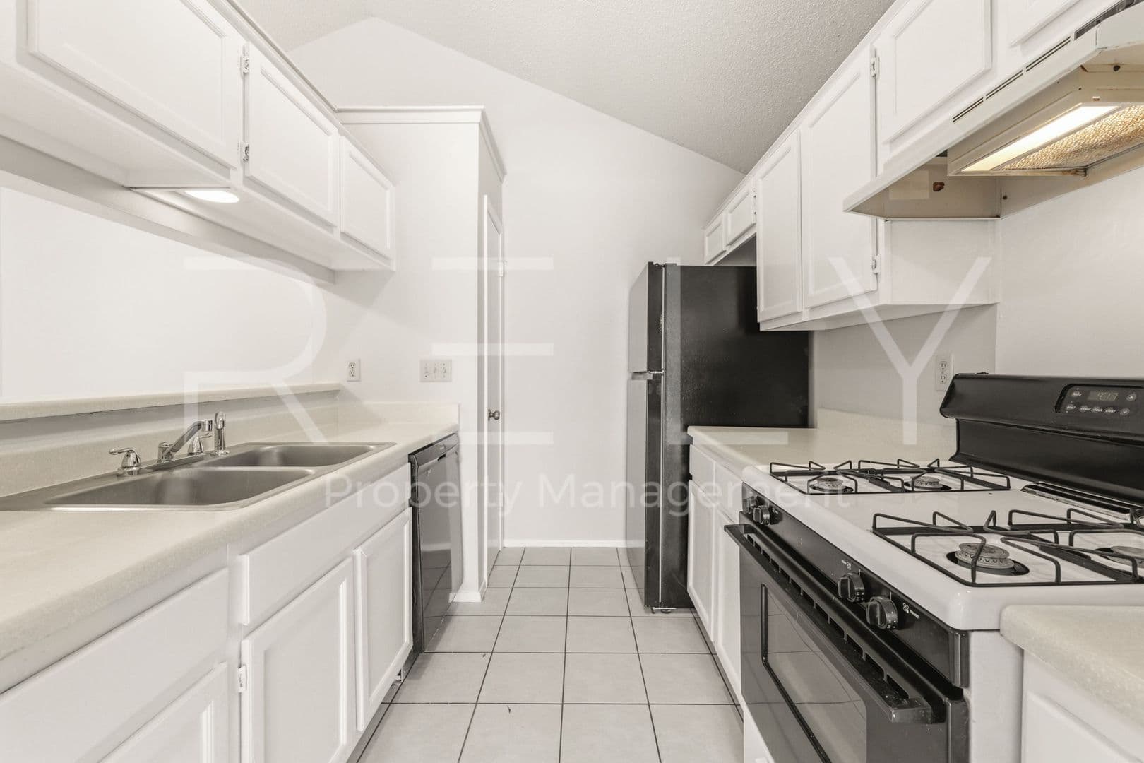Round Rock House: 409 Greenlawn Blvd