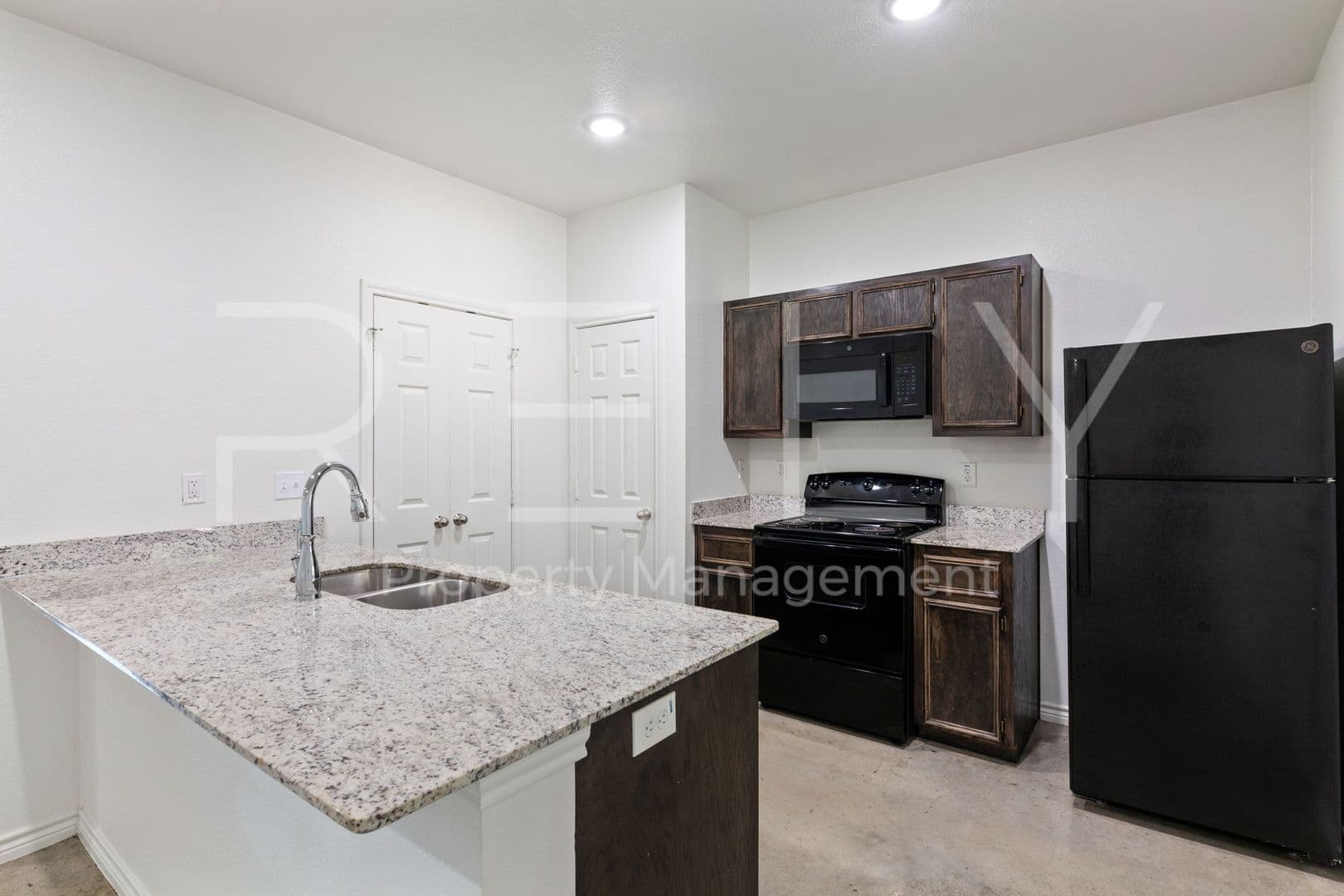 Harker Heights Apartment: 1805 Emma Naylor Ct