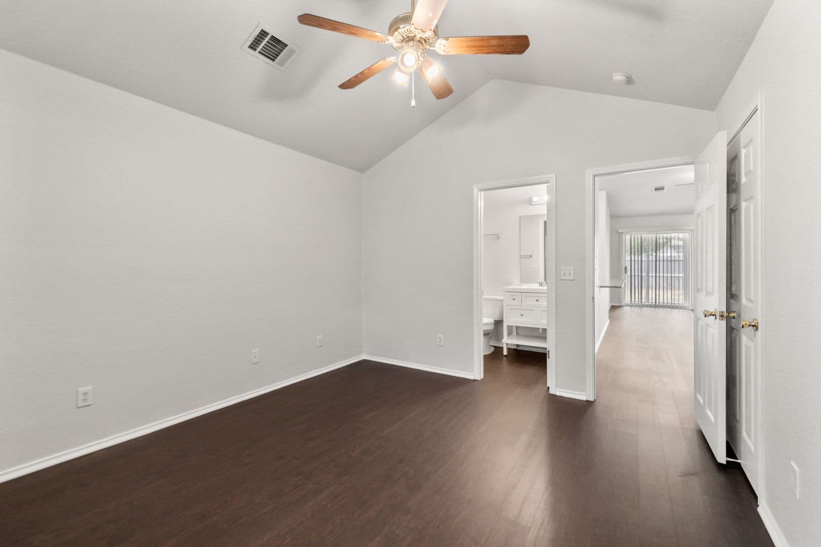 Georgetown House: 160 Prairie Springs Loop