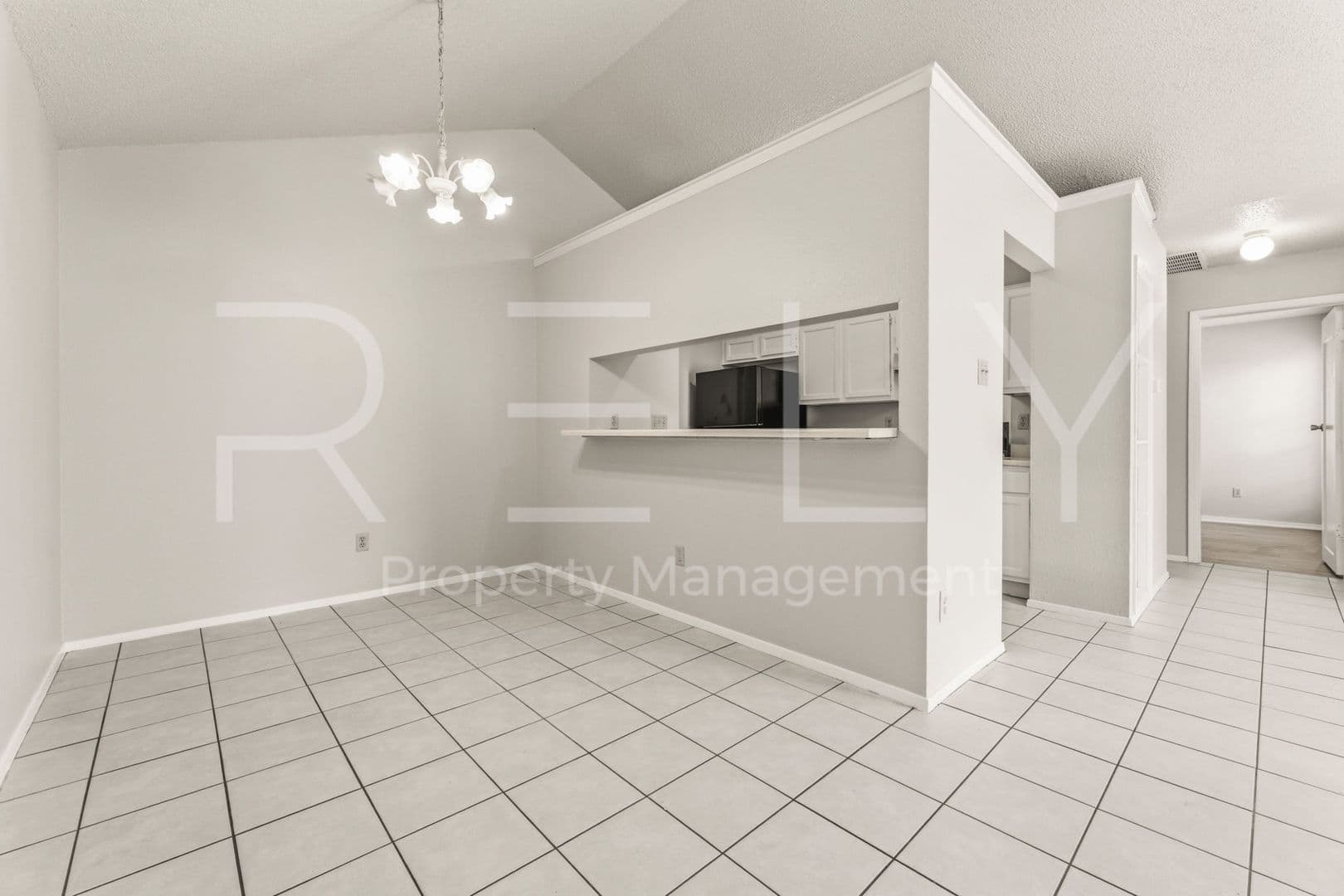 Round Rock House: 409 Greenlawn Blvd