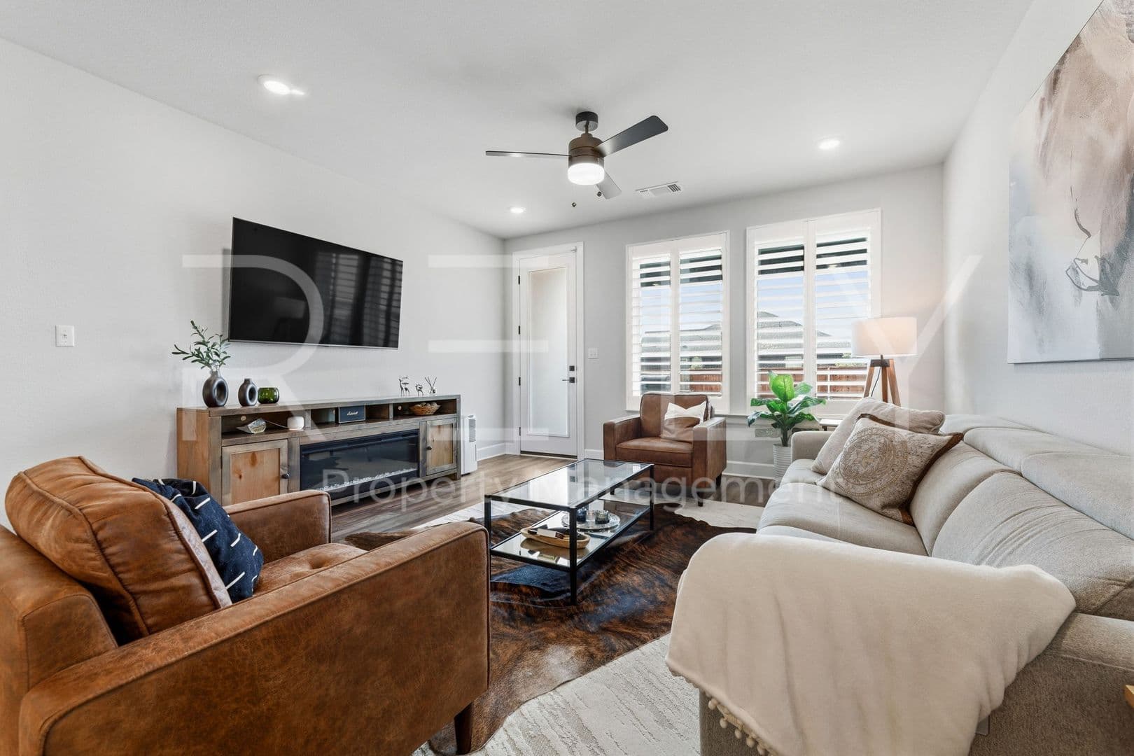 Georgetown House: 101 Rocking R Ct
