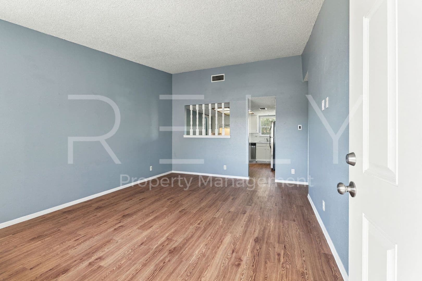 Georgetown Apartment: 409 E Janis Dr