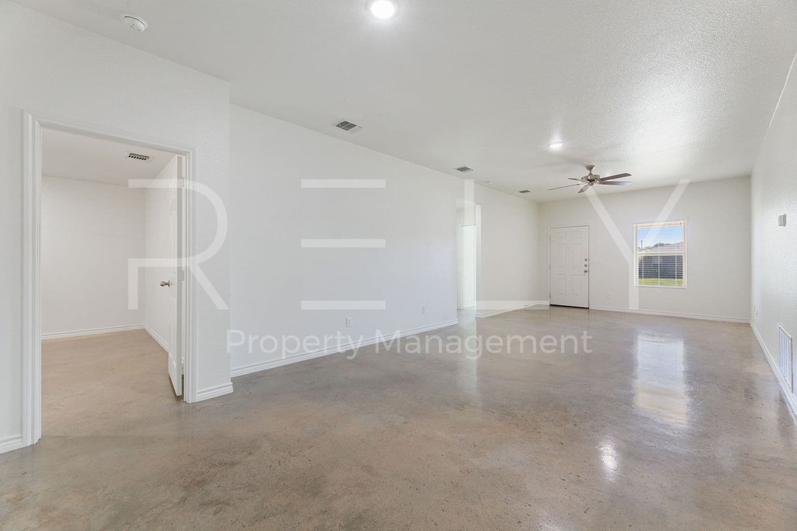 Harker Heights Apartment: 1805 Emma Naylor Ct