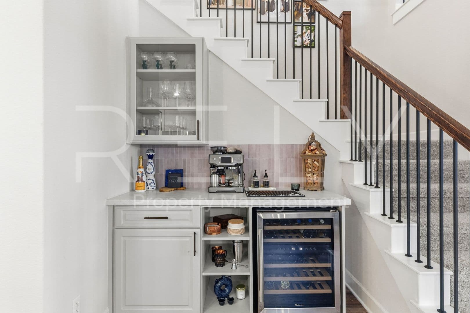 Georgetown House: 101 Rocking R Ct