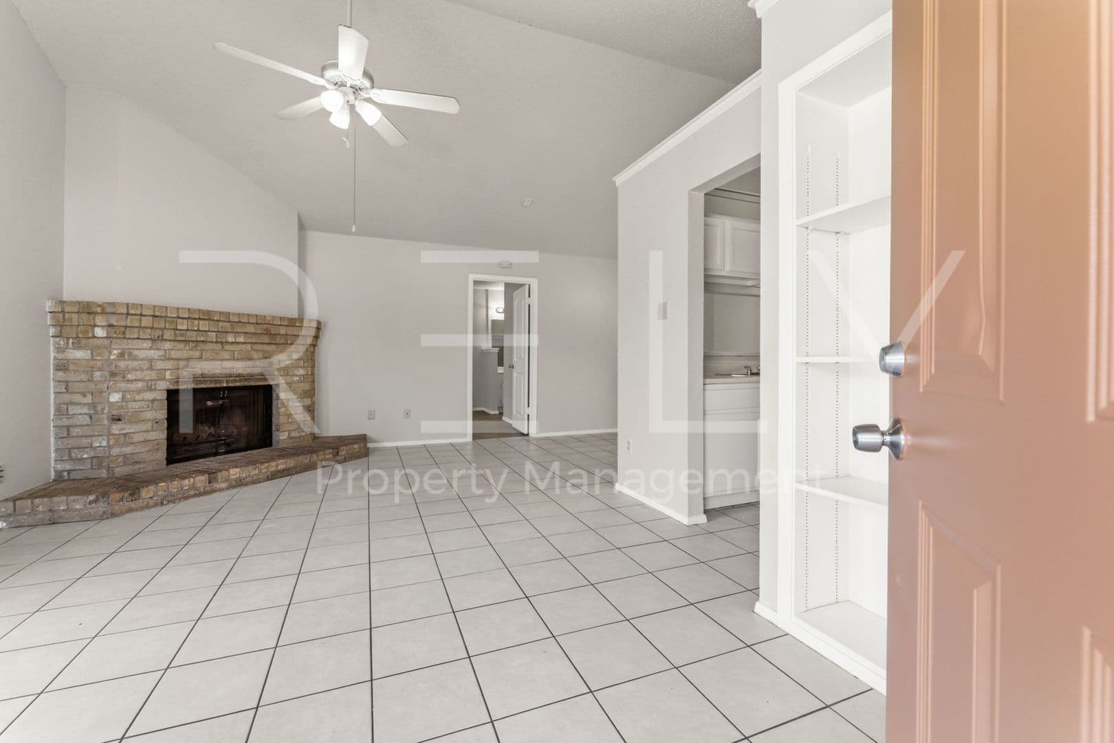 Round Rock House: 409 Greenlawn Blvd