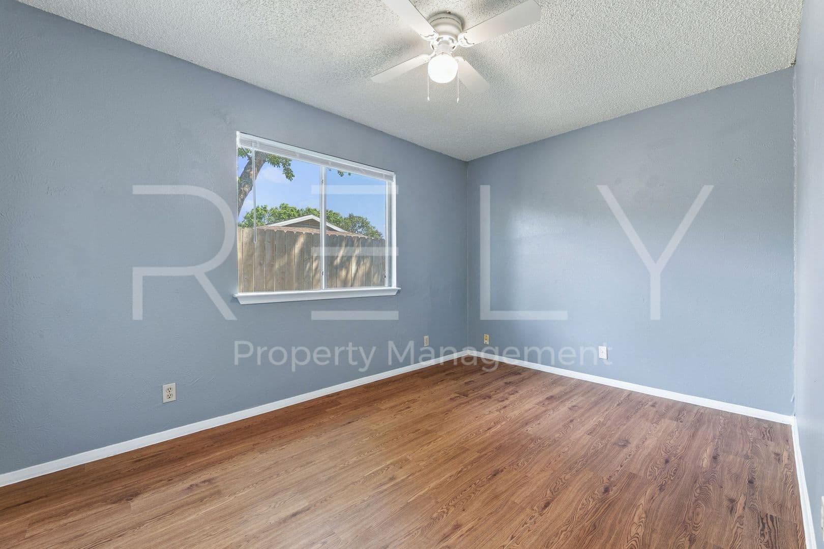 Georgetown Apartment: 409 E Janis Dr