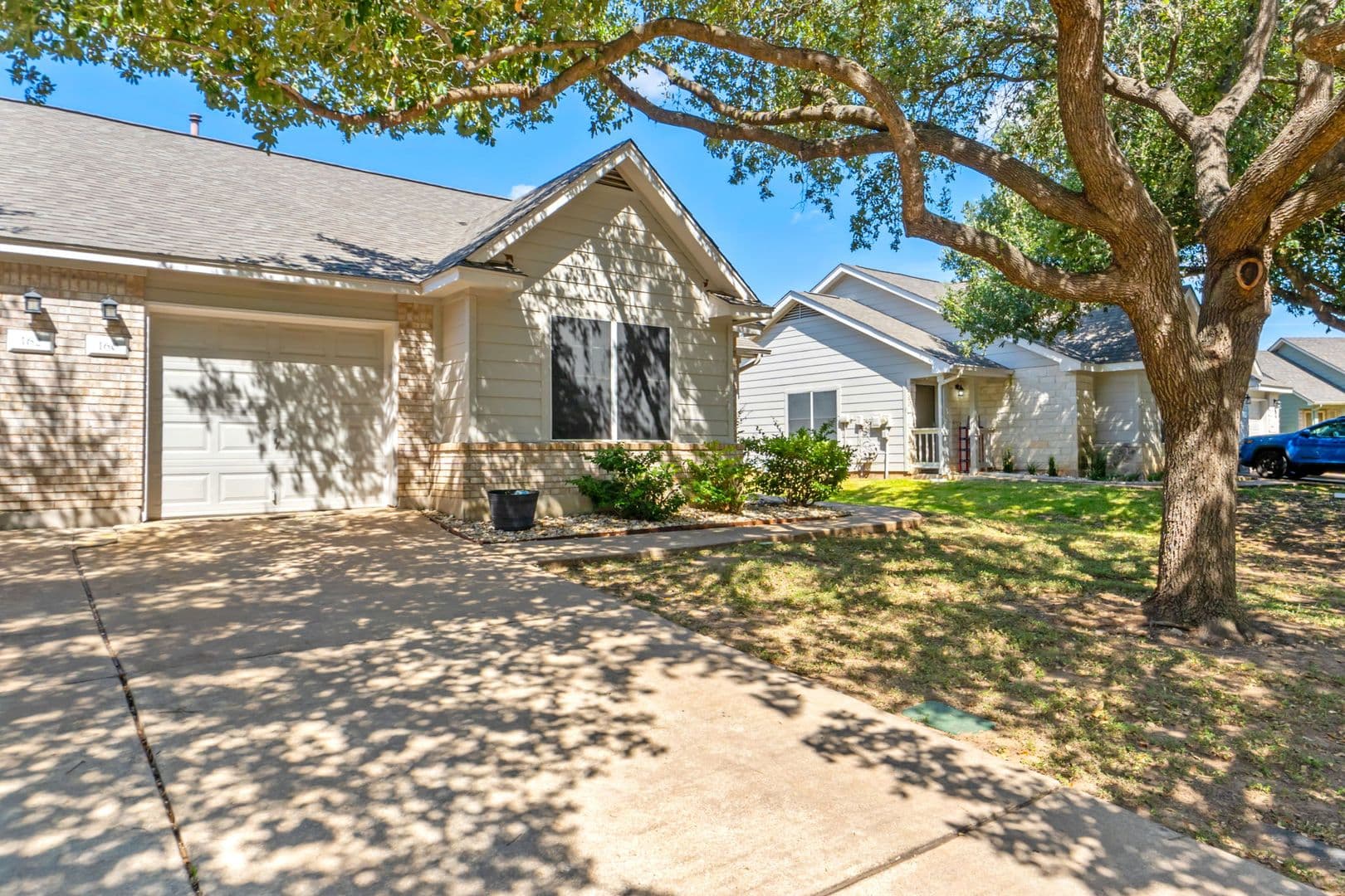 Georgetown House: 160 Prairie Springs Loop