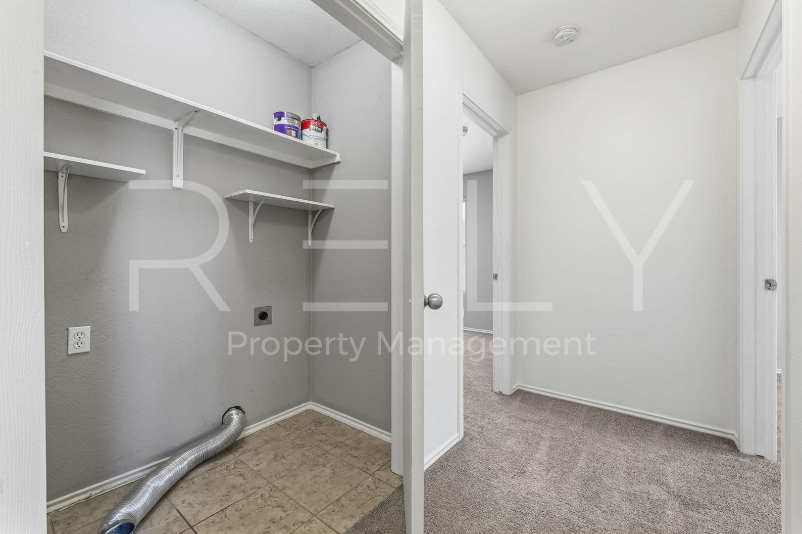 Jarrell House: 241 Moonstone Dr