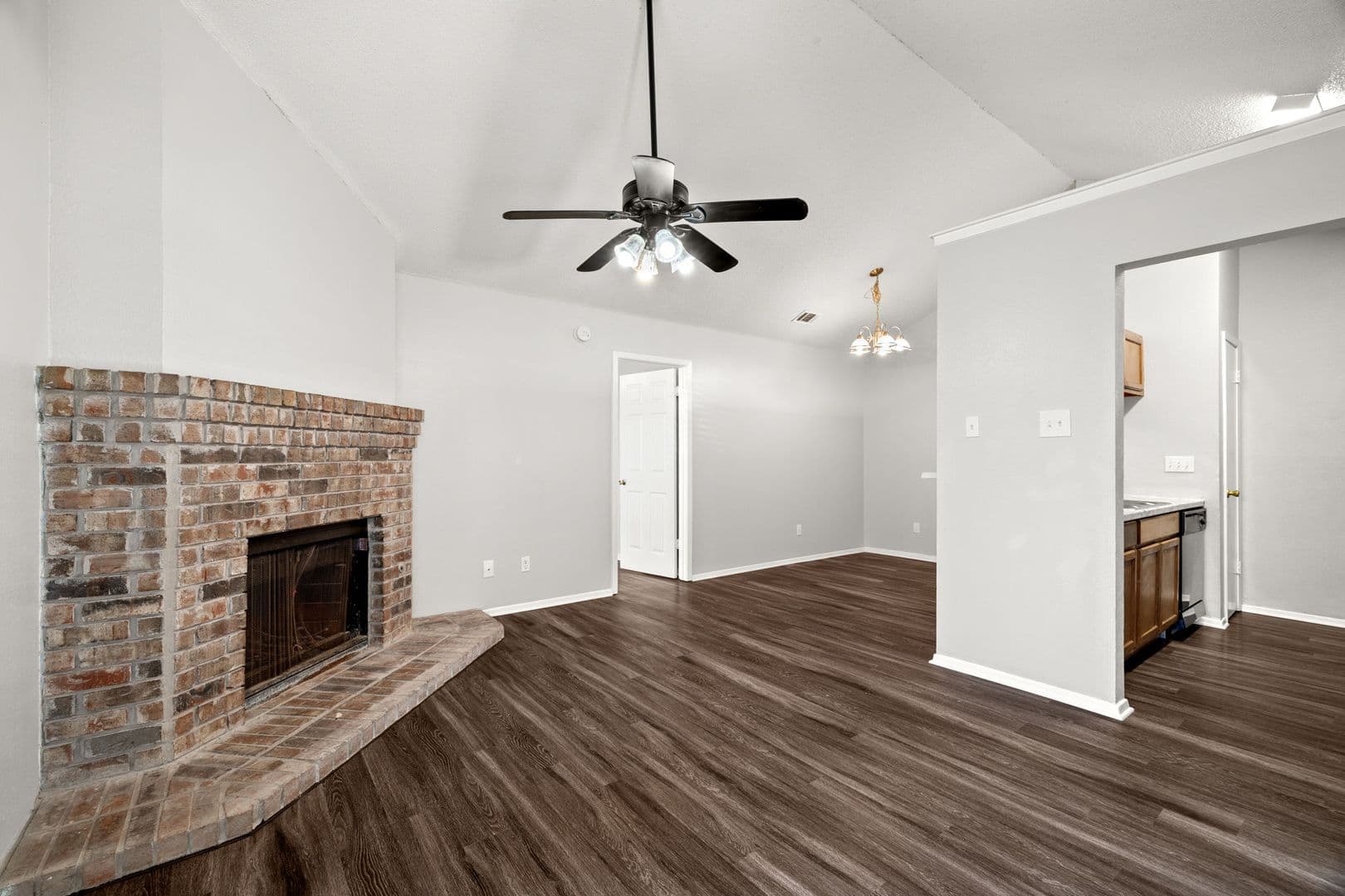 Austin Apartment: 12130 Thompkins Dr