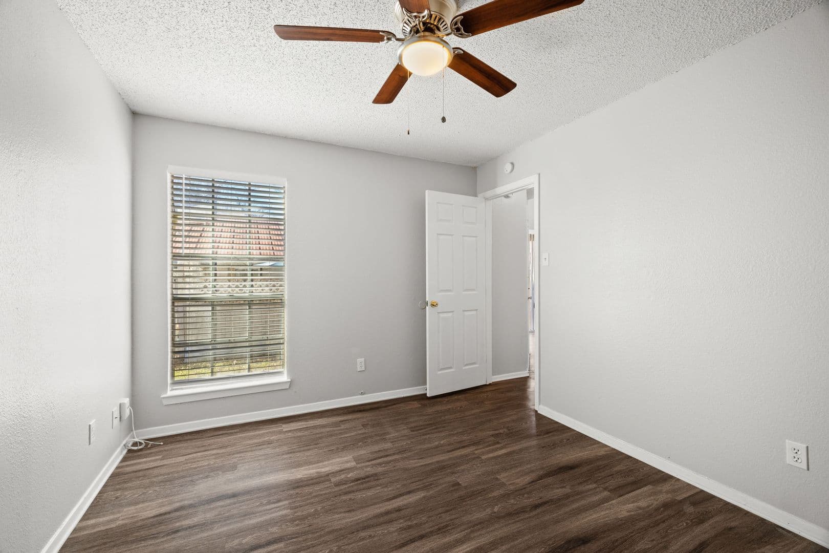 Austin Apartment: 12130 Thompkins Dr