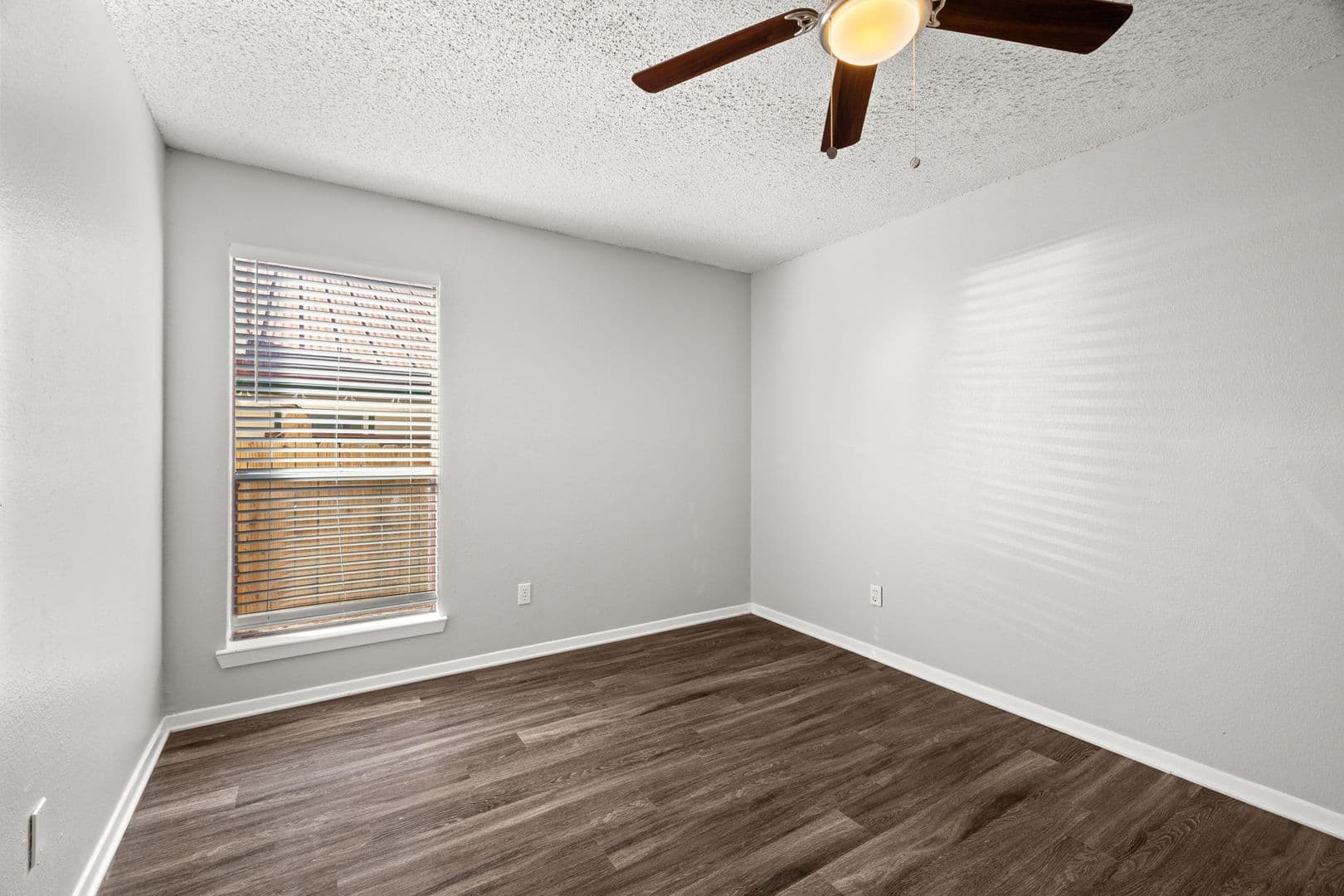 Austin Apartment: 12130 Thompkins Dr