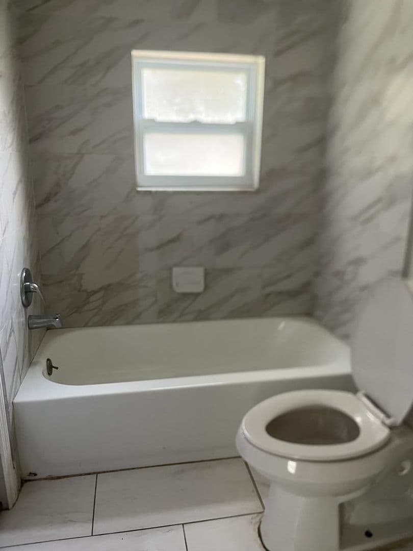 Tampa Apartment: 13624 N. 15th St.