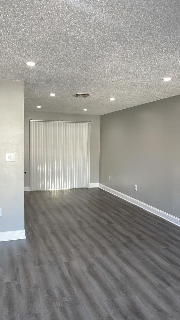 Tampa Apartment: 14323 Lucerne Drive