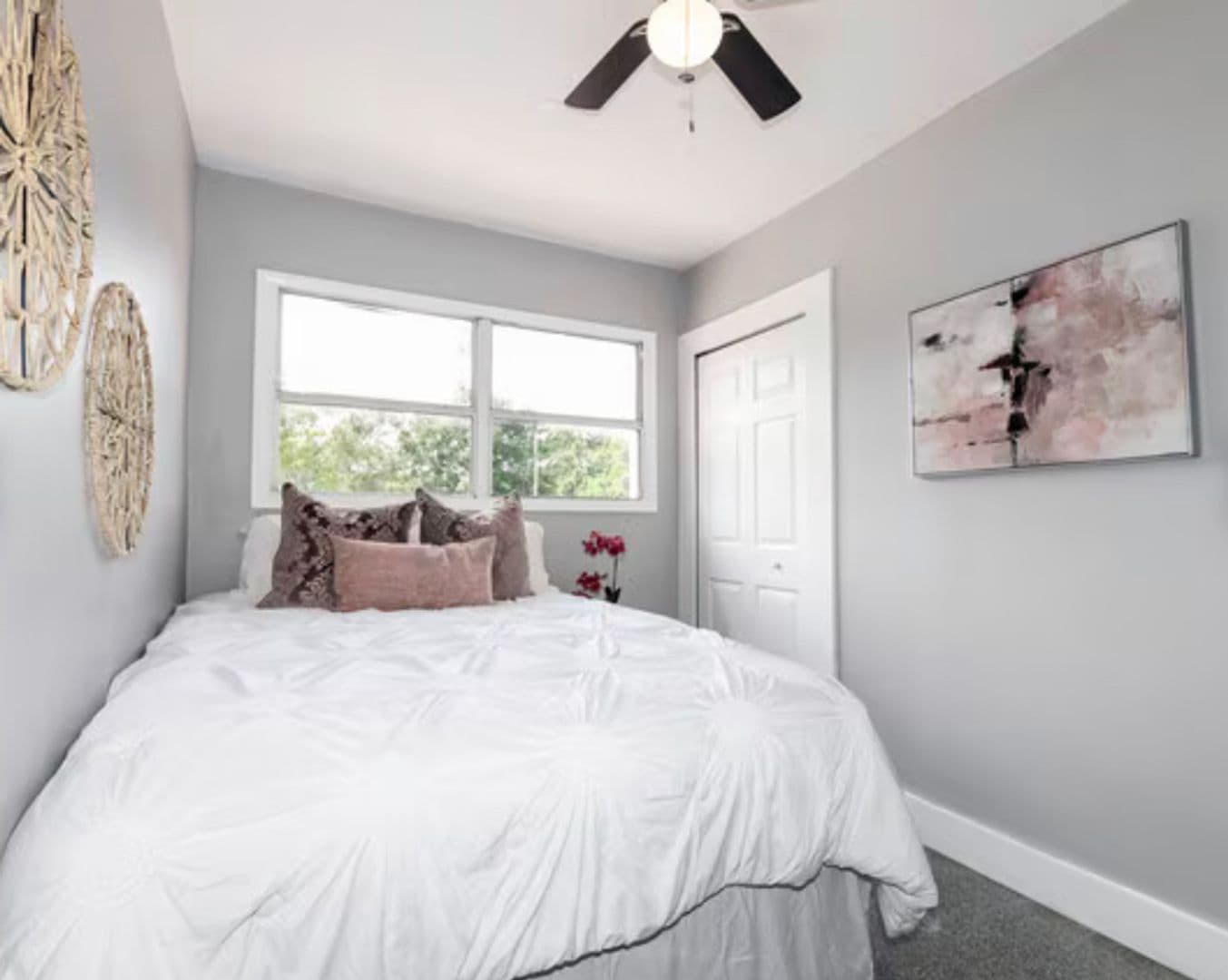 St Petersburg Apartment: 2400 15th Ave S