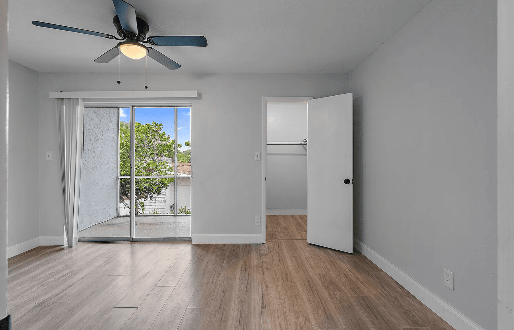 St Pete Beach Apartment: 8850 Blind Pass Road