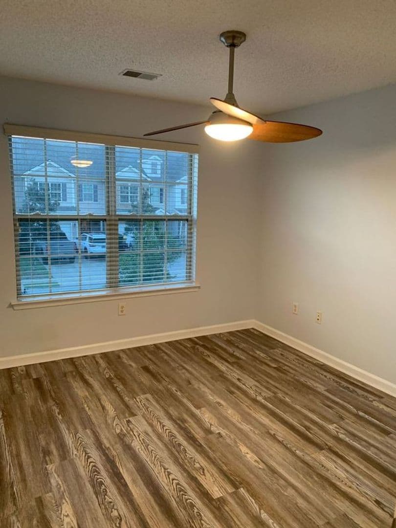 Richmond Hill House: 1090 Canyon Oak Loop