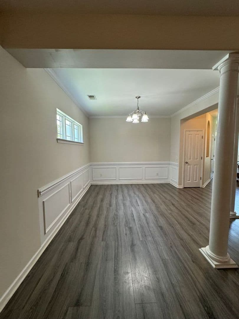 Richmond Hill House: 670 Summer Hill Way