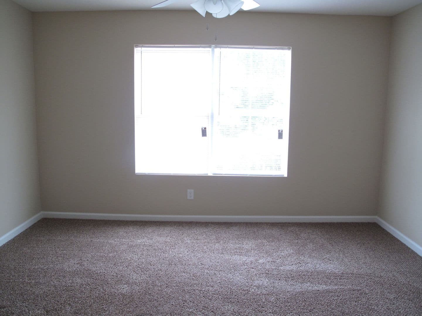 Richmond Hill Townhome: 10 Connor Loop