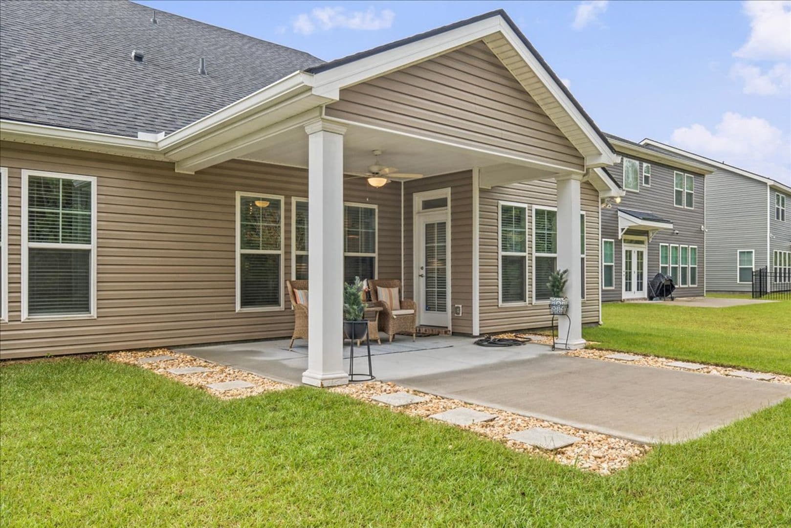 Pooler House: 116 Como Dr.