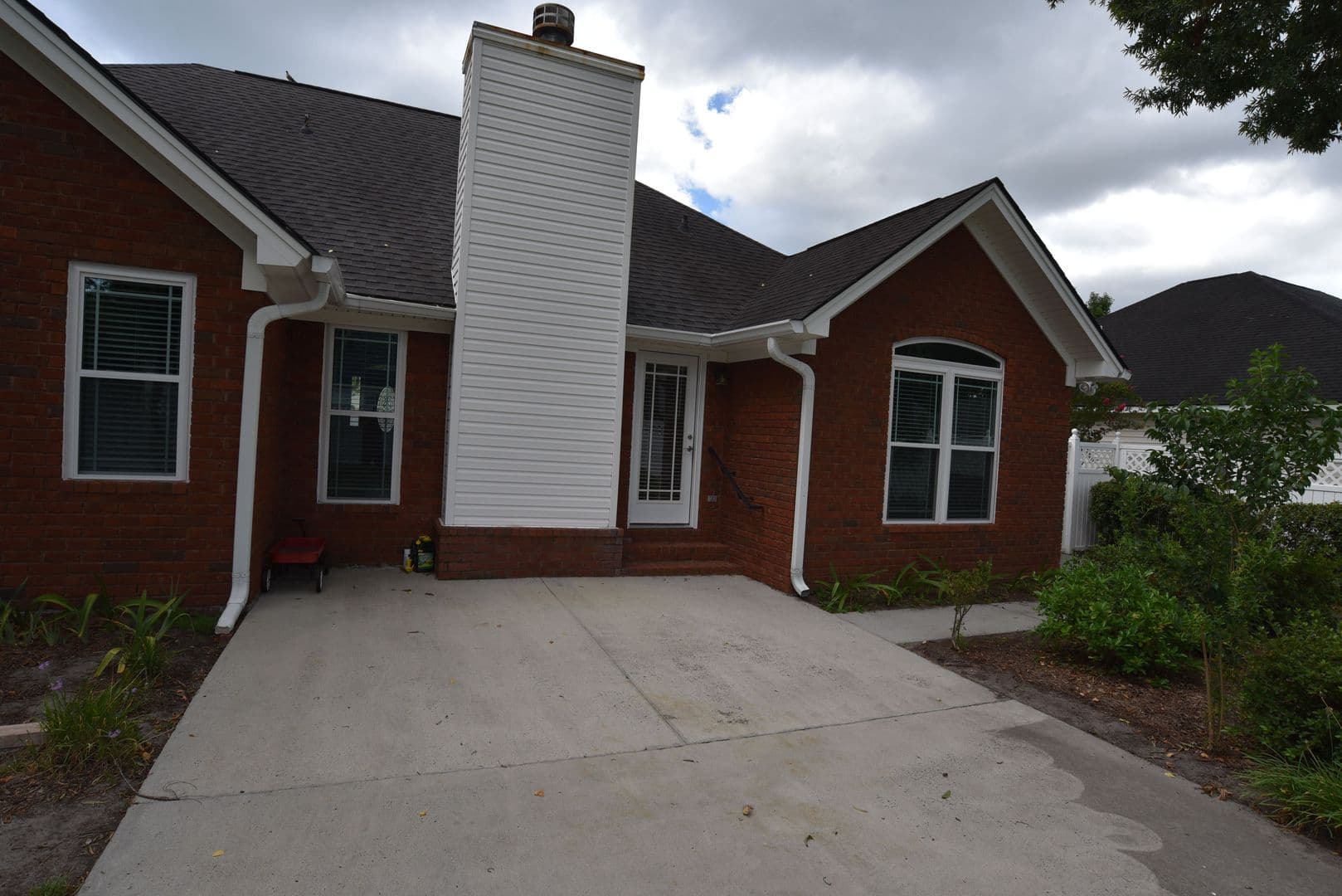 Richmond Hill House: 467 Belle Grove Circle