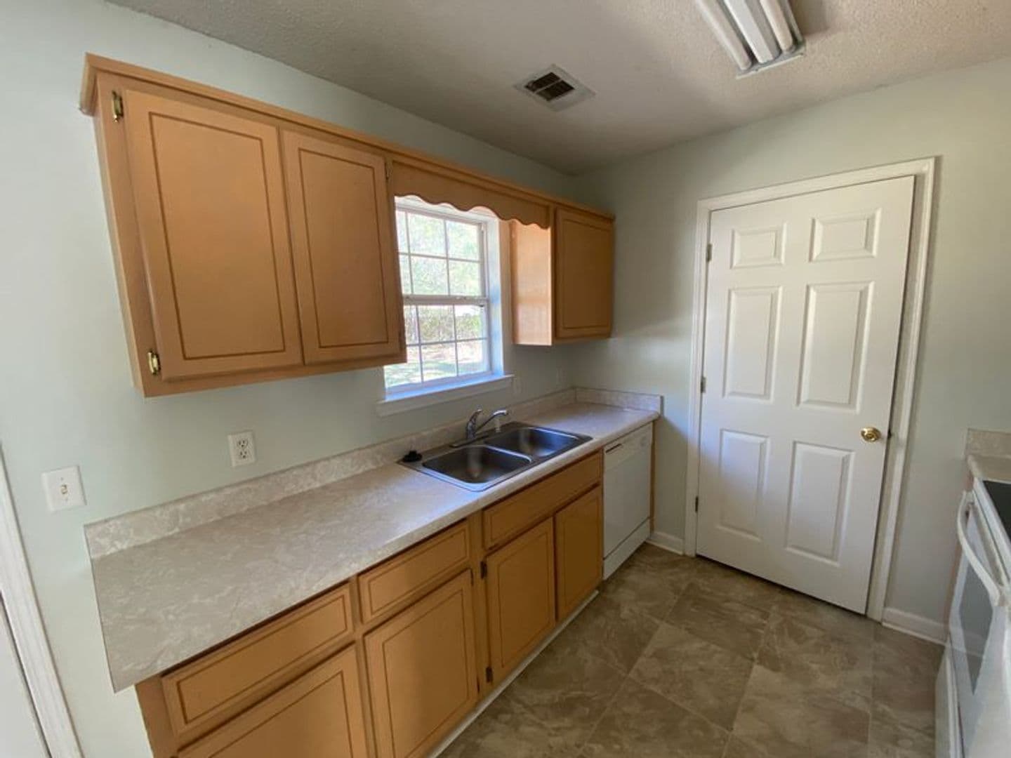 Rincon House: 158 High Point Drive