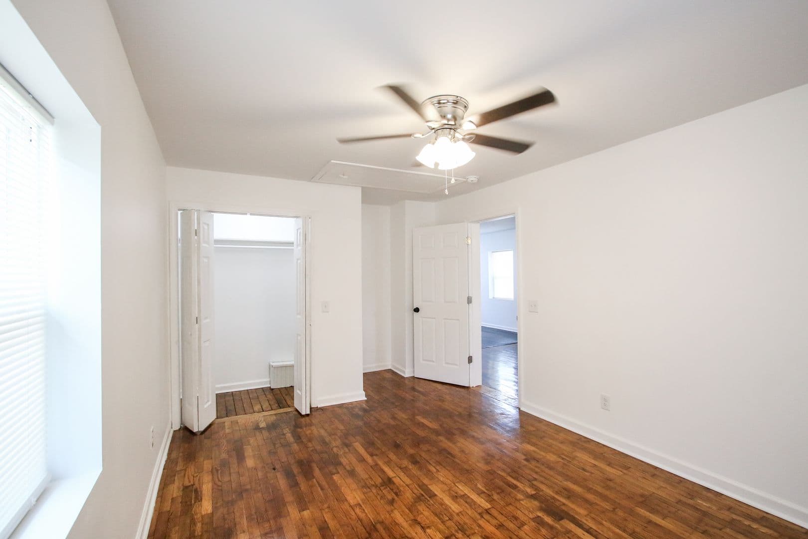 Savannah Apartment: 1904 E 51St St Unit C