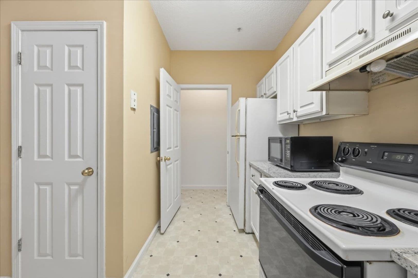 Savannah House: 1202 Walden Park Dr.