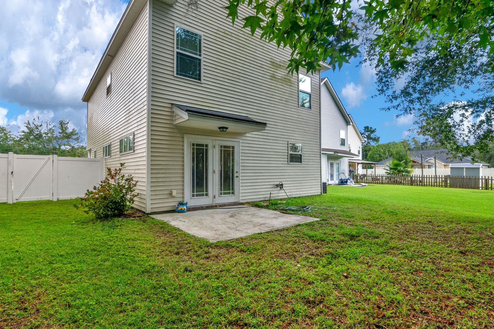 Richmond Hill House: 690 Summer Hill Way