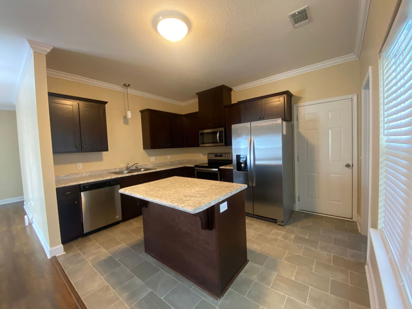 Hinesville House: 116 Brasher Drive