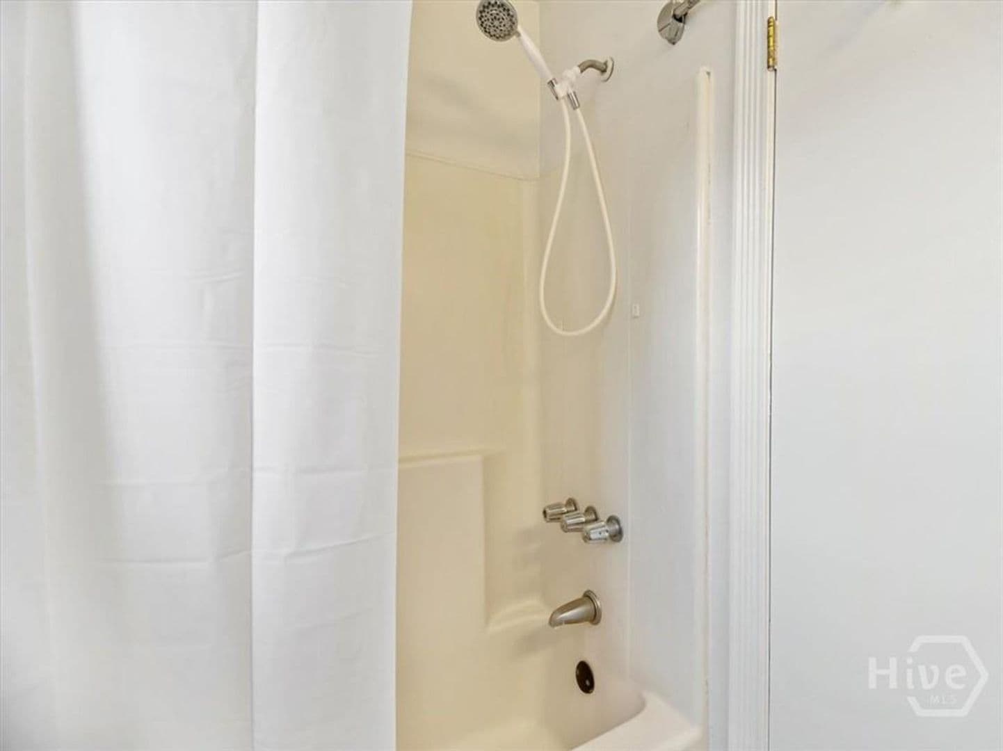 Richmond Hill House: 759 Osprey Drive