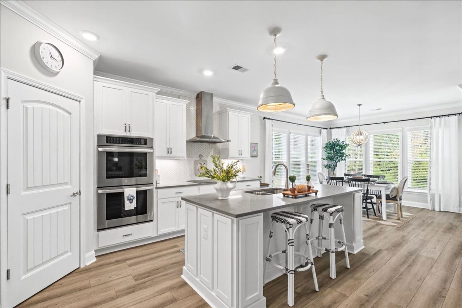 Pooler House: 116 Como Dr.