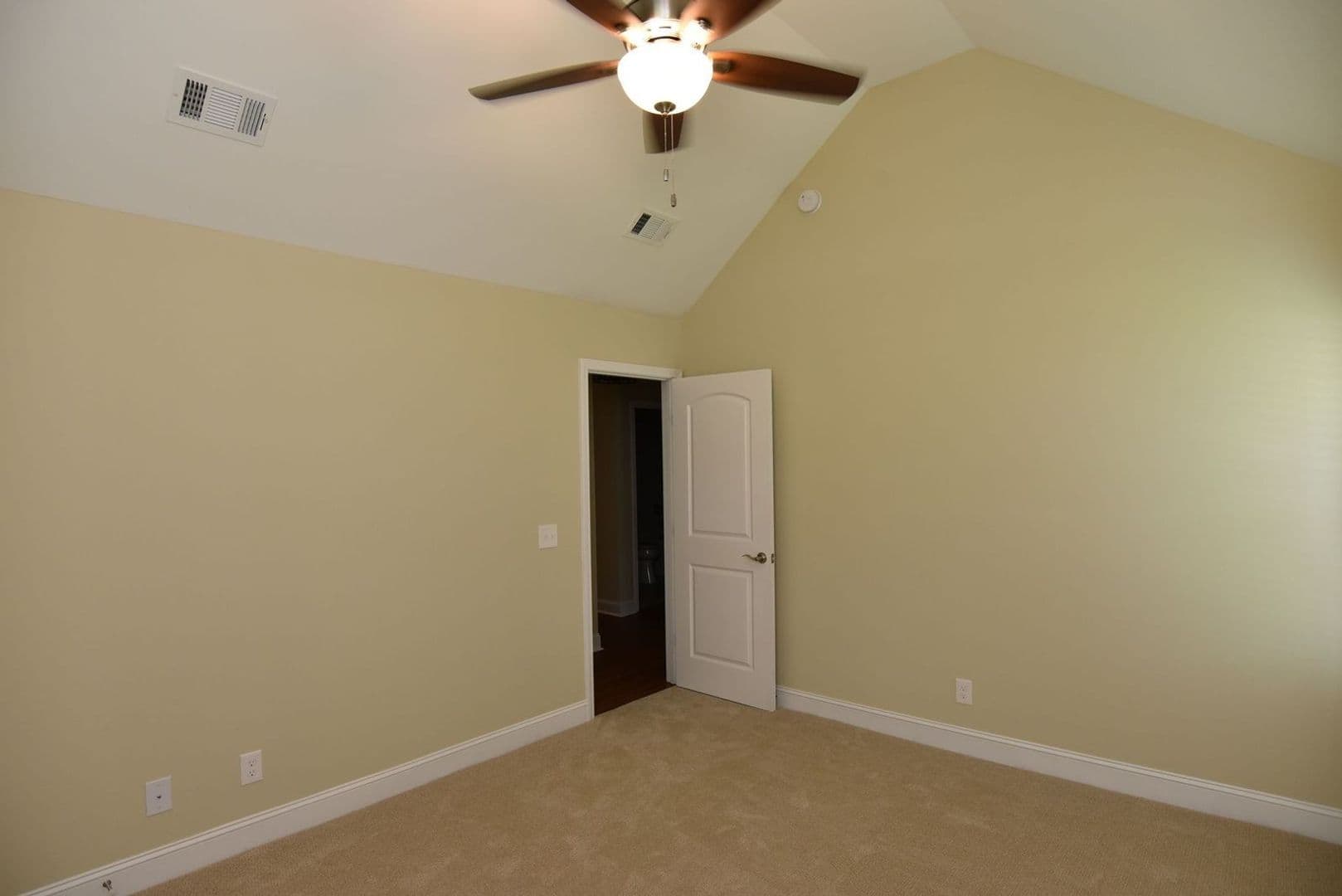 Richmond Hill House: 467 Belle Grove Circle
