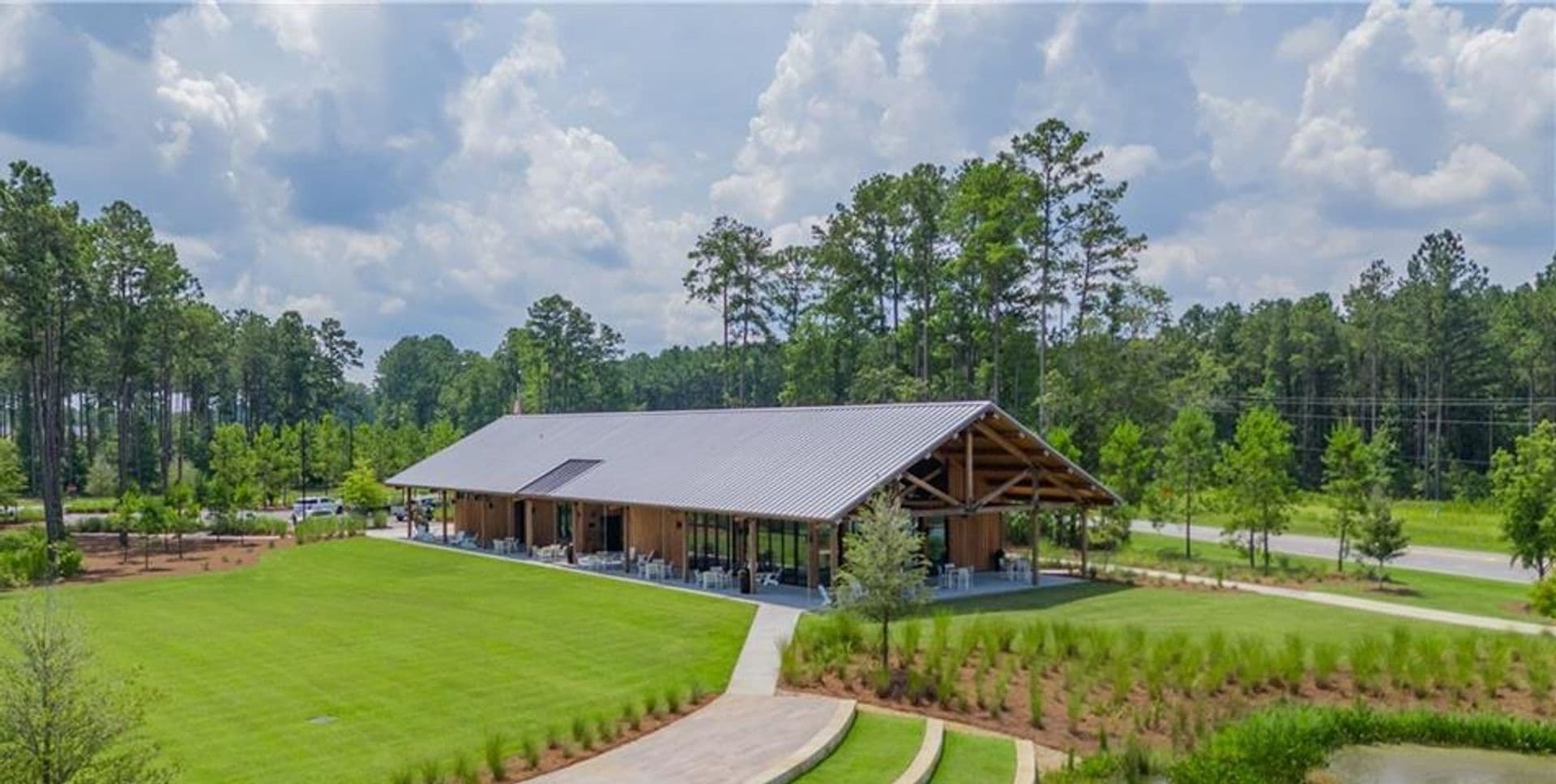 Richmond Hill House: 783 Longleaf Dr.