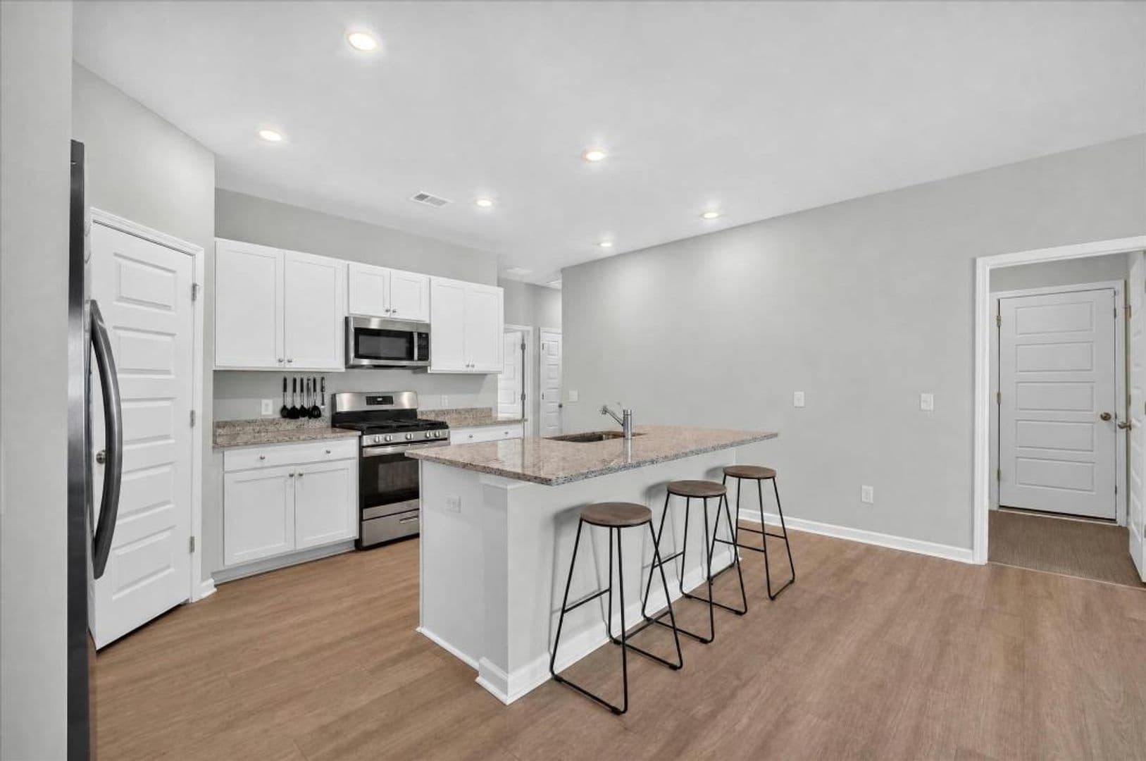 Rincon House: 291 Lilian St.