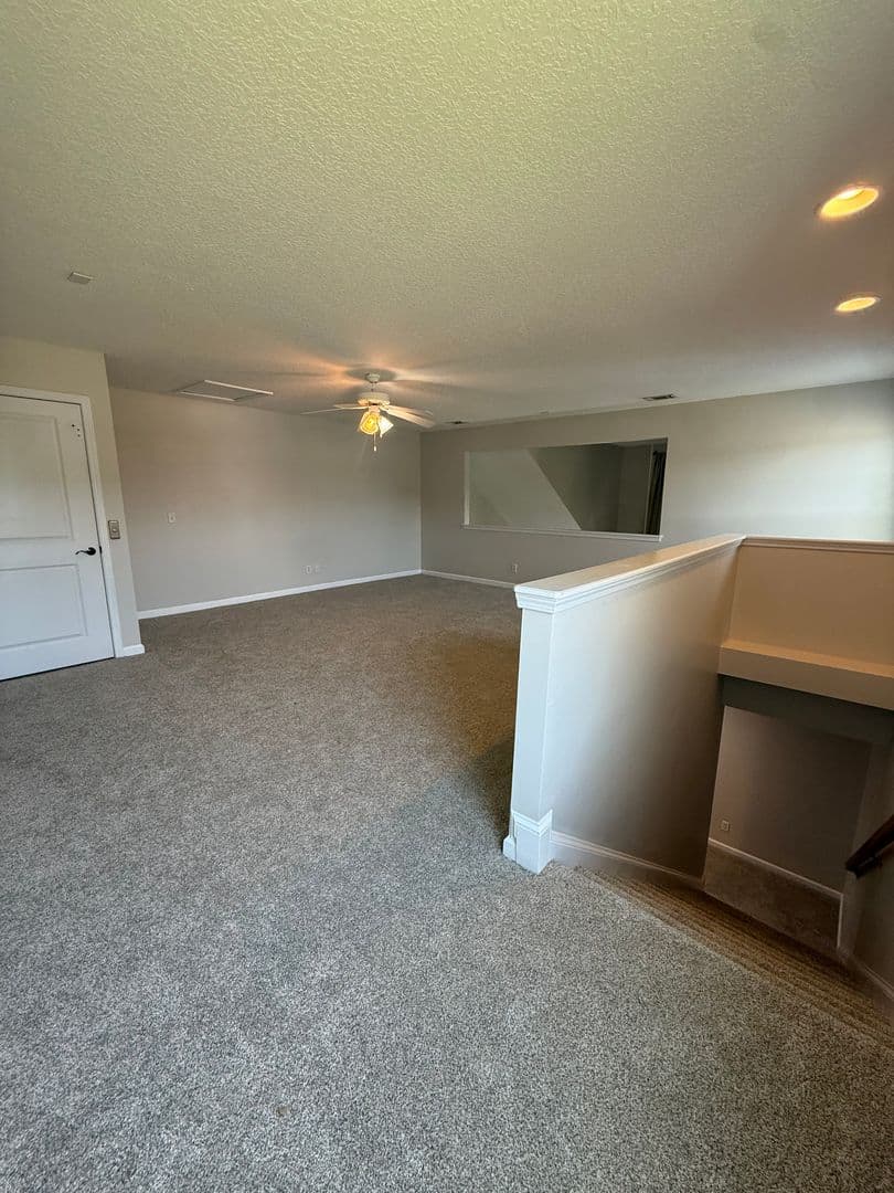 Pooler House: 107 Ventura Place