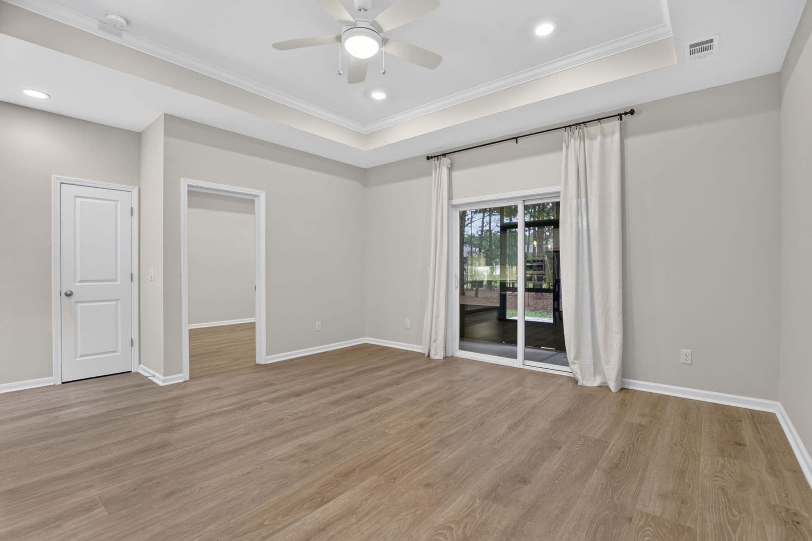 Richmond Hill House: 14 Lower Creek Drive