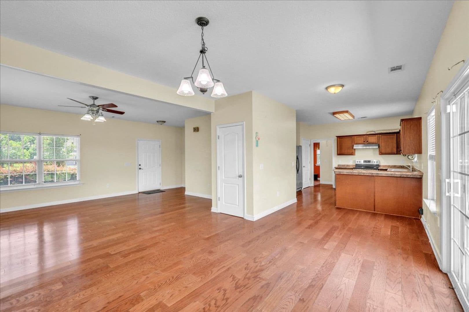 Richmond Hill House: 256 Savannah Lane