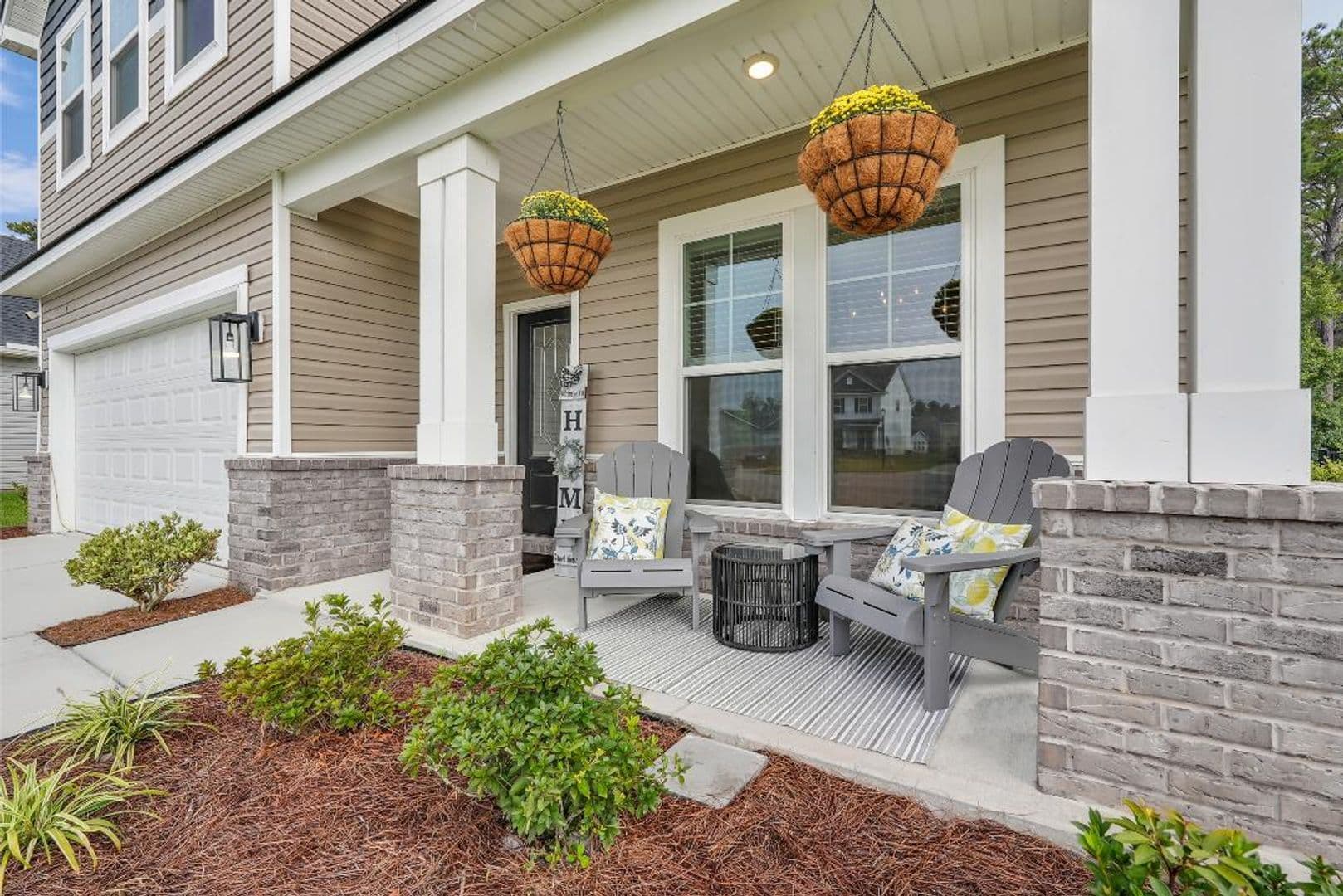 Savannah House: 24 Headlands Ct.