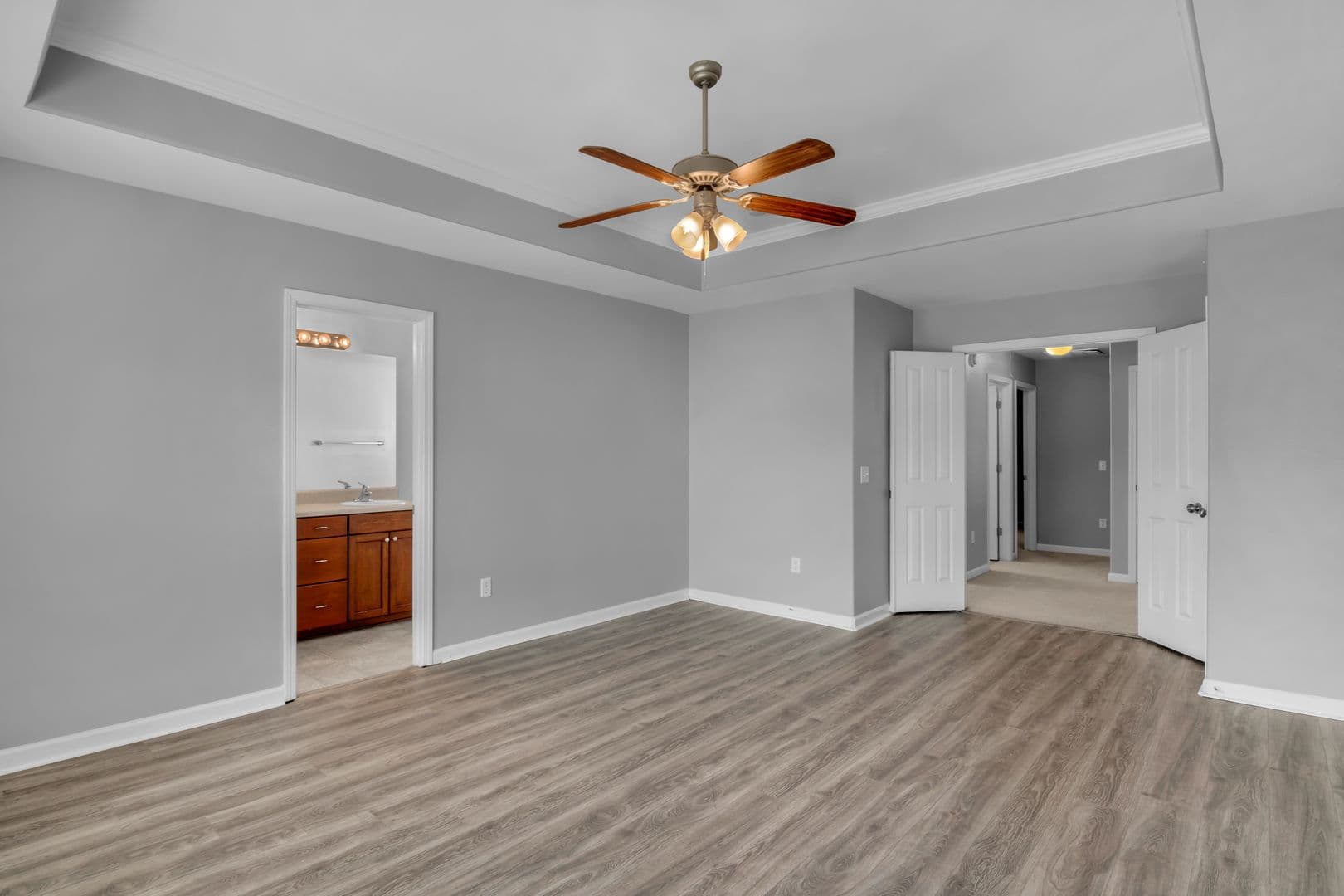 Richmond Hill House: 690 Summer Hill Way